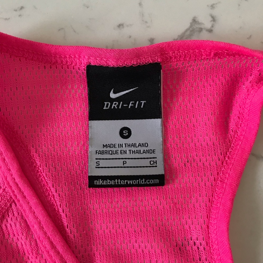 ๐๏ธ Nike Pink Dri-Fit Racerback Tank โข S - Picture 4 of 5